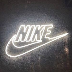 Meet your Posher, Bruce